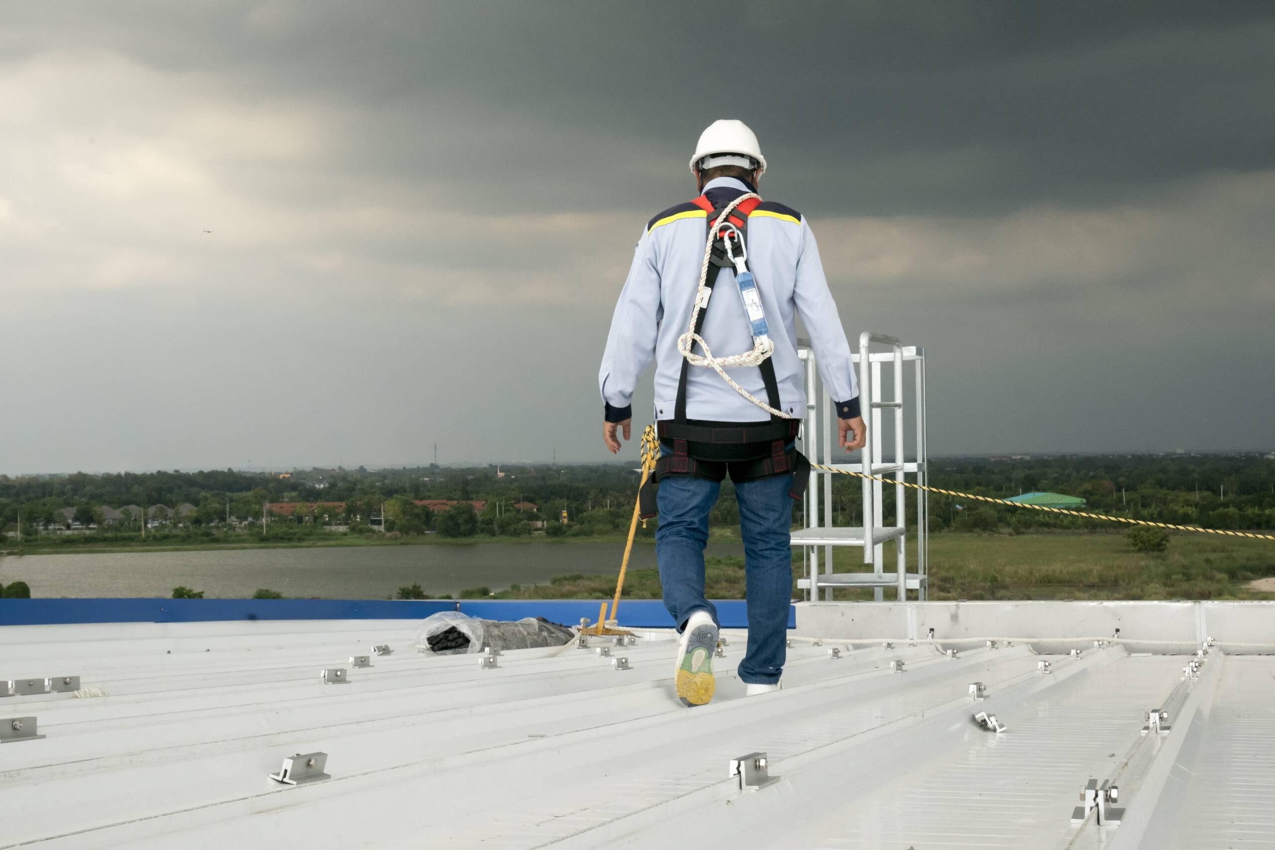 The Advantages of Metal Roofing for Commercial Buildings